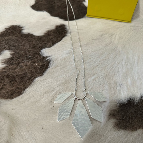 Kendra Scott Accessories - Kendra Scott Silver and White Pendant Necklace